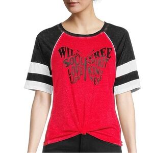 No Boundaries Butterfly Graphic Top Junior’s Size Small